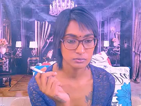 IndianRebel4u2Luv élő XXX-chatje
