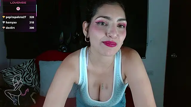 Chat XXX en directo de LunaSub69_