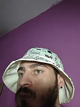 bigcockwhite777 现场XXX聊天