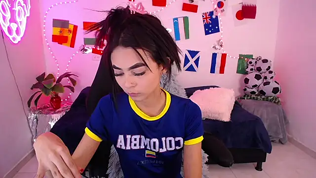 Chat XXX ao vivo de Valery_tiny
