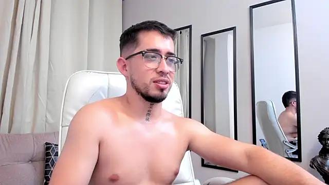 Tommas_Jhonson live XXX chat