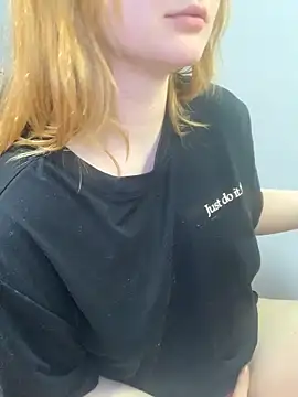 MargoPinky1 élő XXX-chatje