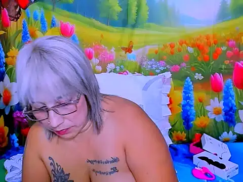 indianroxy 现场XXX聊天