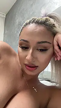 Chat XXX Live Kylie_One