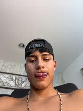Chat XXX ao vivo de Lander_Cruz