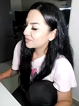 hot-babygirl élő XXX-chatje