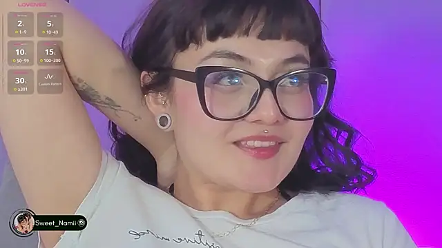 Chat XXX en directo de Sweet_Namii