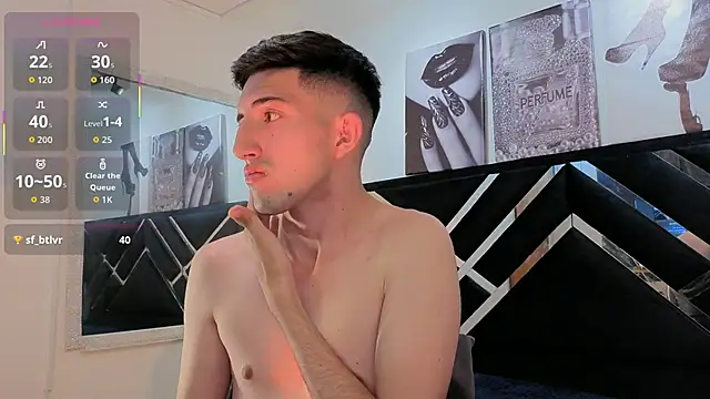 Un_SluttyyのライブXXXチャット