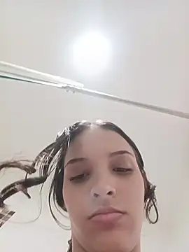 uncontrolled_fire's Live XXX Chat
