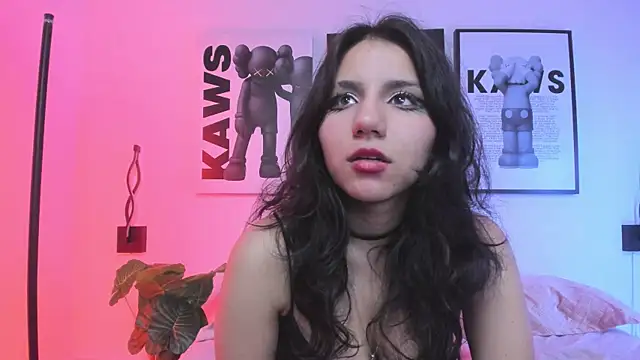 دردشة HollyPeach الجنسية المباشرة