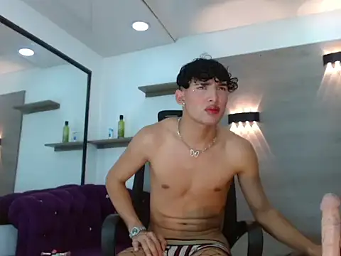 Logaanhotts live XXX chat