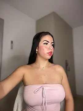 Mary_ivett Adlı Modelin Canlı XXX Sohbeti