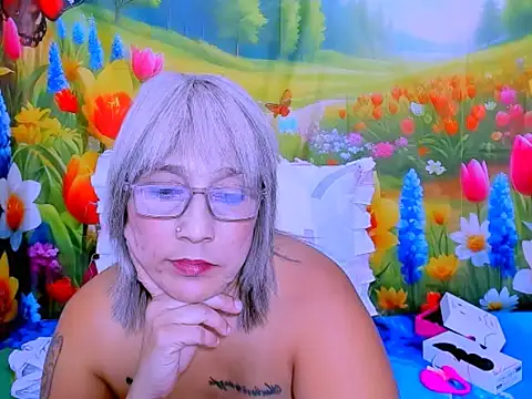 indianroxy's Live XXX Chat