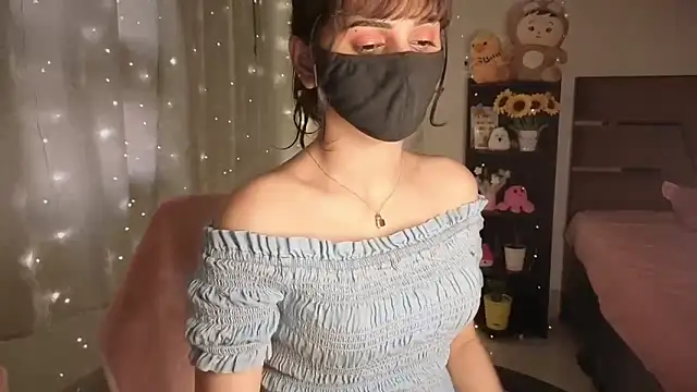KavyaCurvesのライブXXXチャット