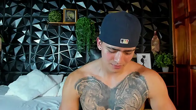elliot_colton's Live XXX Chat
