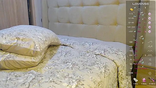Živý XXX chat FaRaSha777