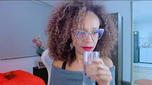 ScarlettMalbec's Live XXX Chat