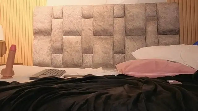 alkivamoon's Live XXX Chat