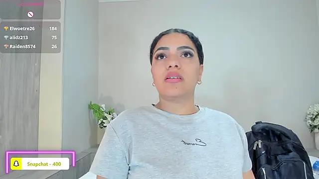 Umarani_'s Live XXX Chat