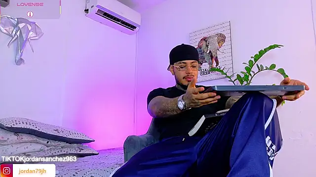JordanSmiith_ লাইভ XXX চ্যাট