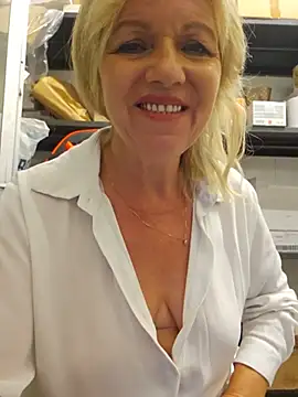Chat XXX ao vivo de Melody73