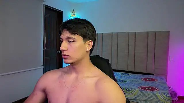 Pokazy przed kamerką – CHRIS_MORGAN1