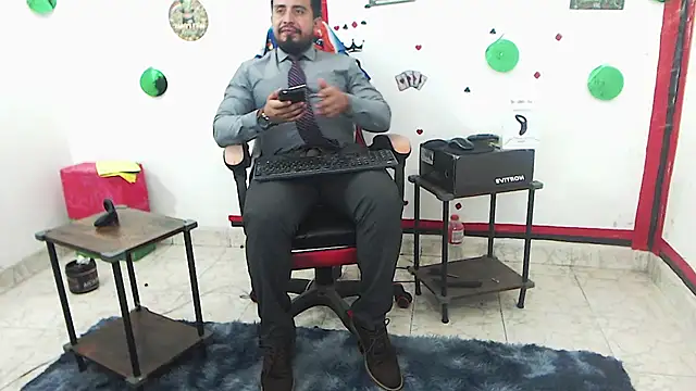 Онлайн чат XXX KalethBigDick