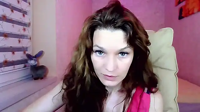צ'אט XXX בשידור חי של impossibleluna