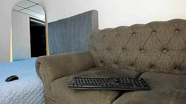 estivii Chat XXX live