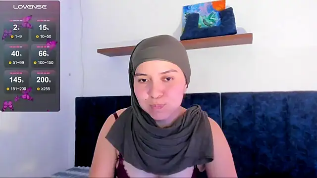MatchedEyebrow's Live XXX Chat