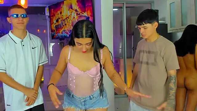 stangirls_ élő XXX-chatje
