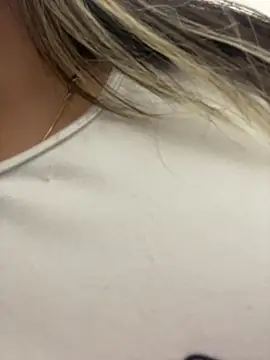 KaroVelvet – Live XXX-chat