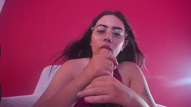 rose_smitth élő XXX-chatje