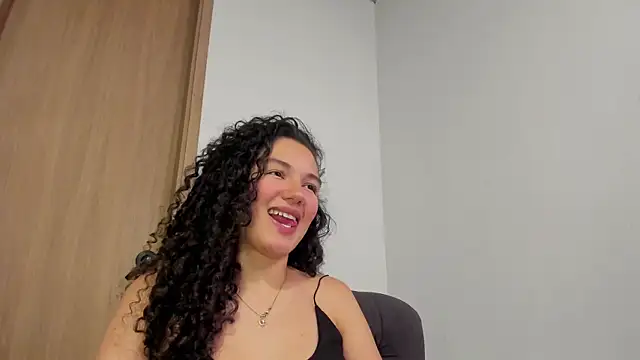Chat XXX ao vivo de MiaRouseex