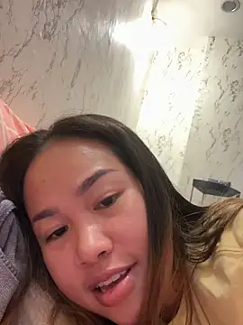 Chat XXX en directo de Ponthip