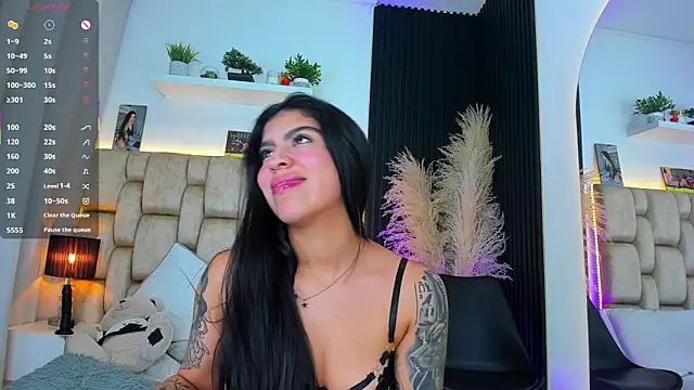 little_sophie18's Live XXX Chat