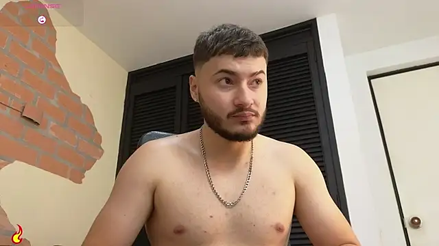 Brandon_01 – Naživo XXX chat