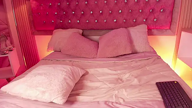 XXX chat uživo modela Andy_Leex