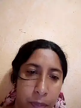 hotaniani Chat XXX in diretta