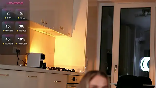 ElaraShine Chat XXX live