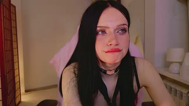 Dark_Diva élő XXX-chatje