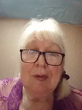 Alexia64231 élő XXX-chatje