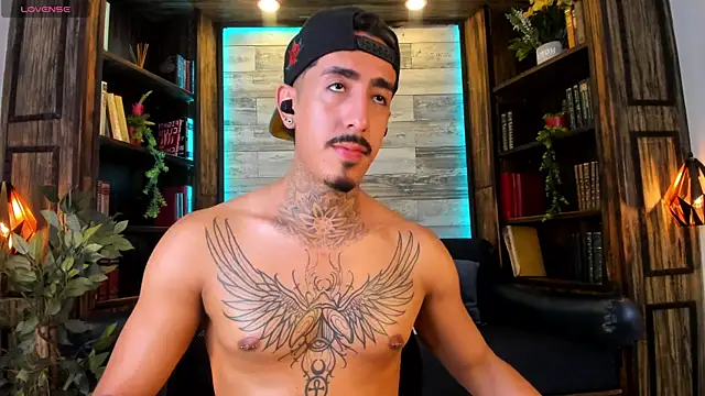 Donovan_Desmond Live XXX-chat