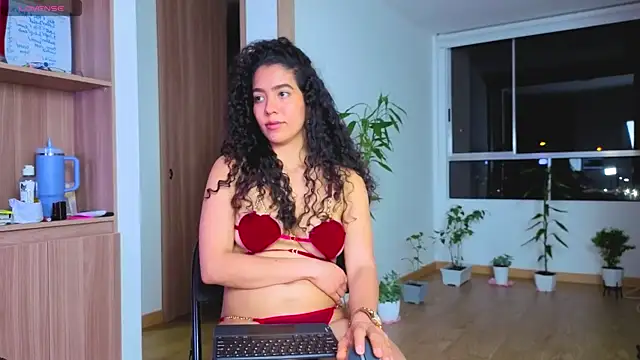 Maithe_Perroni's Live XXX Chat