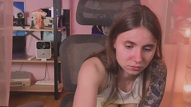 _AnnaStark_ Chat XXX in diretta