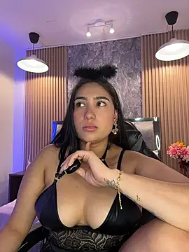 Sulay_Kim Chat XXX in diretta