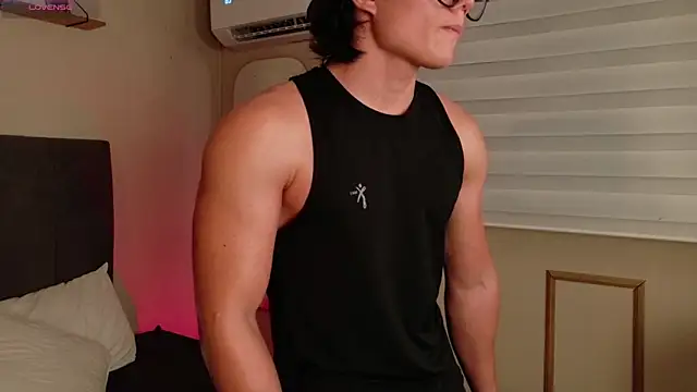 دردشة Thony_Big الجنسية المباشرة