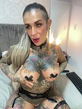 remyflux666 élő XXX-chatje