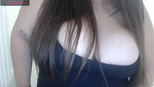 Chatroom XXX en direct de Michellx_hot2