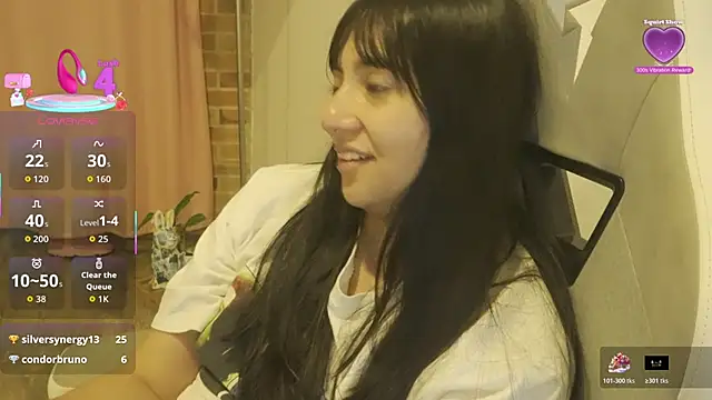 Chat +18 de EmmitaGarcia ao vivo